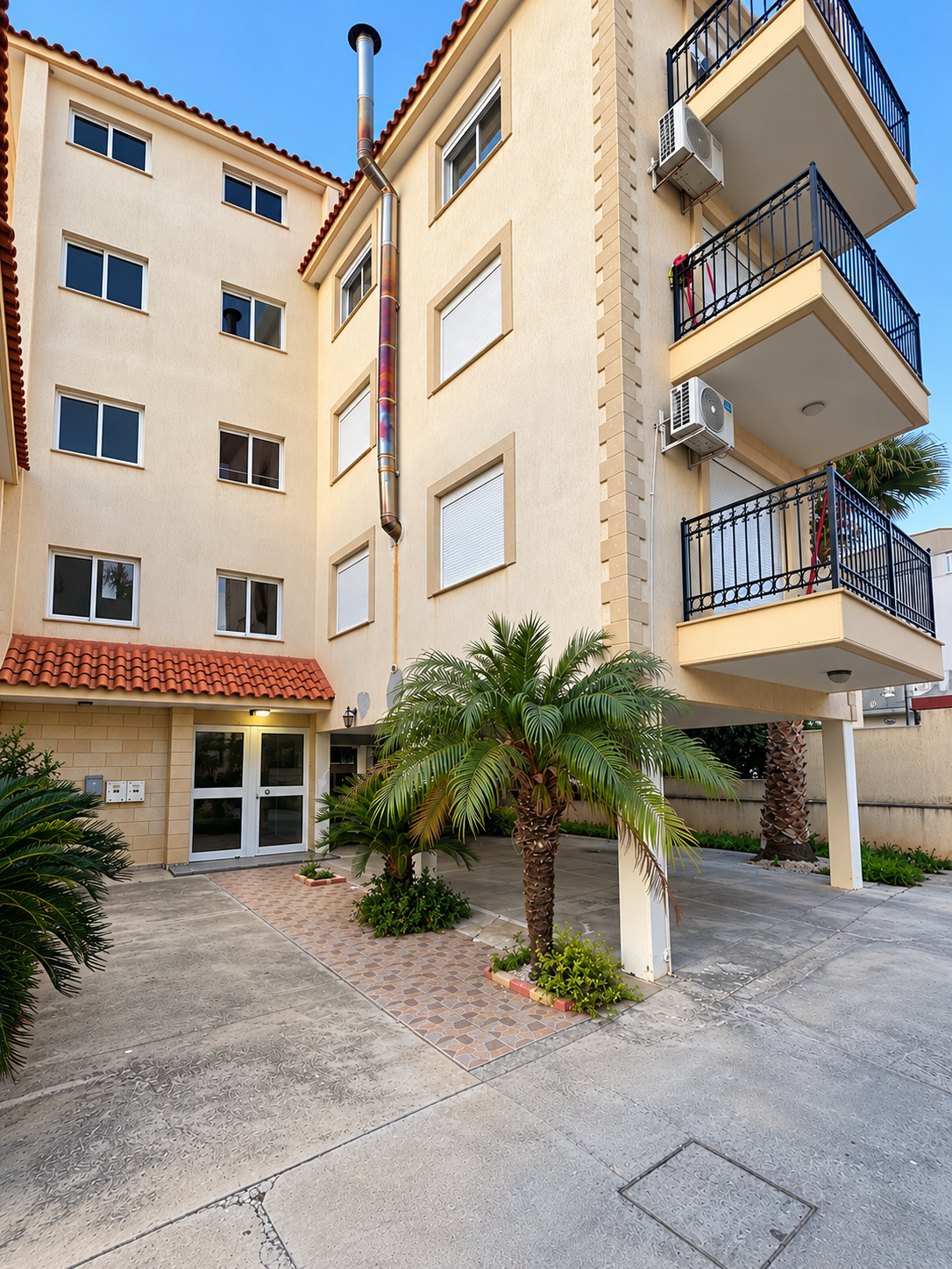 Full-Floor 3-Bedroom Apartment for Rent | Germasogeia, Limassol