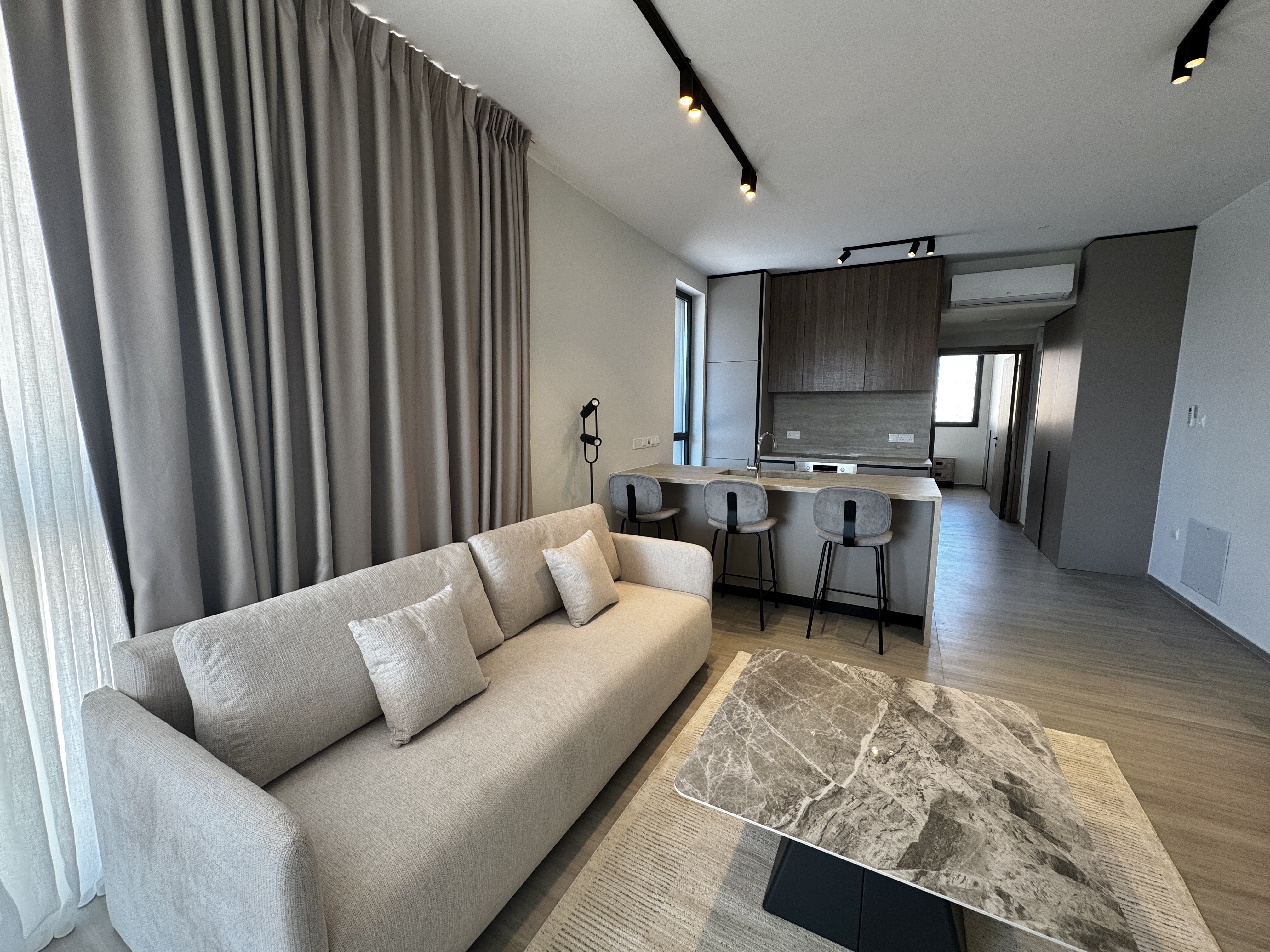 1 Bedroom Apartment Zakaki