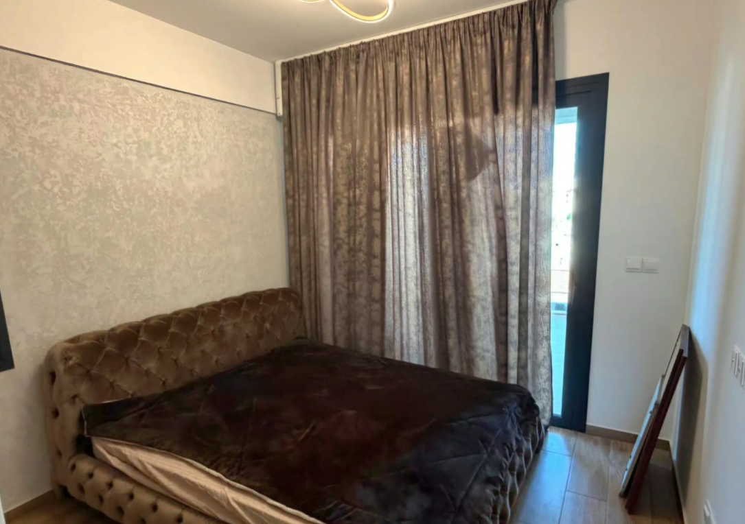 Modern 2-bed apartment with balcony in Mesa Geitonia photo 4
