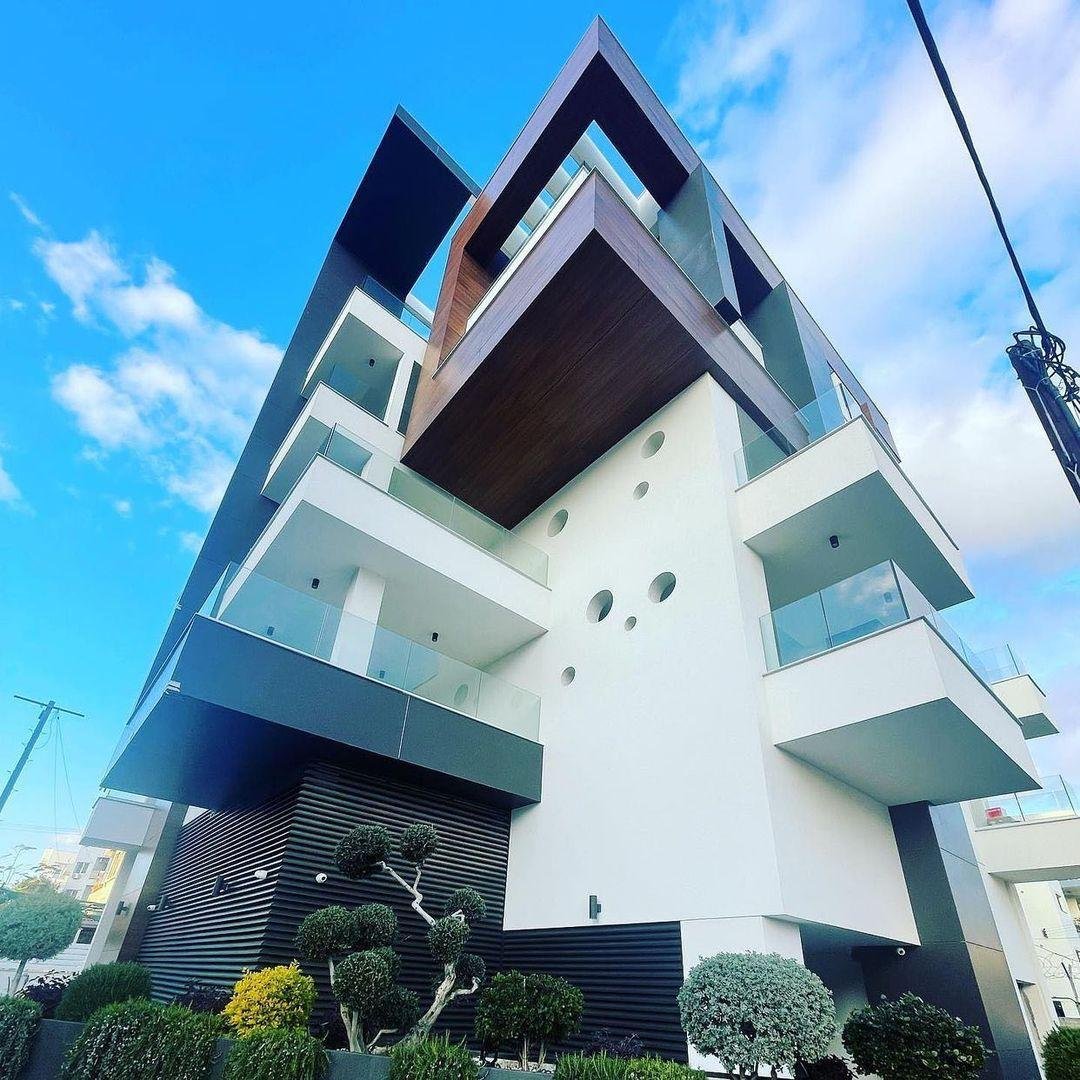 Modern 3-Bedroom Penthouse in Germasogeia Tourist Area, Limassol