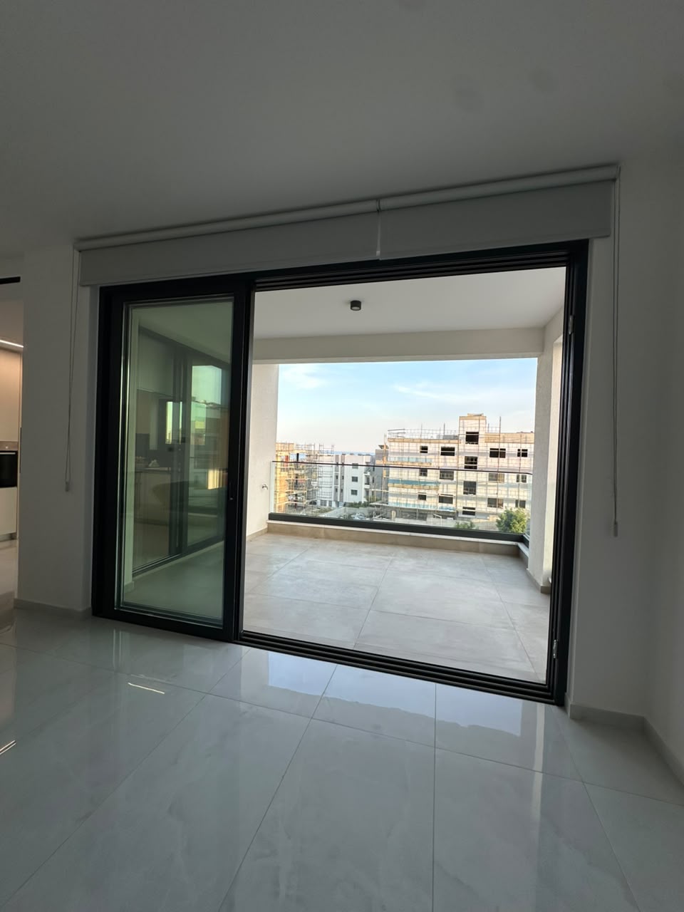 2-bedroom new-build apartment with sea view in Germasogeia photo 18