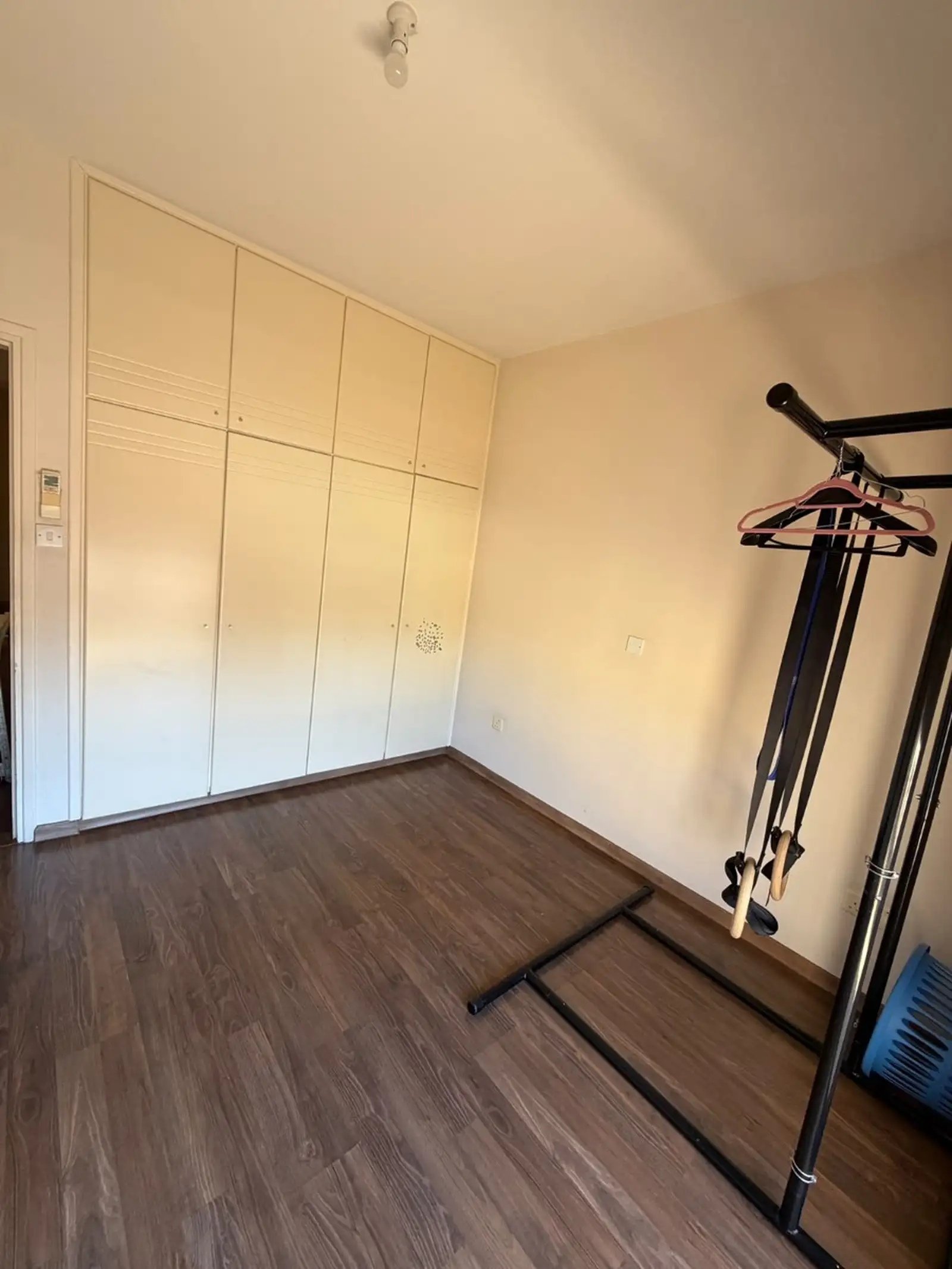 Renovated 3-bed furnished apartment in Katholiki, Limassol photo 17