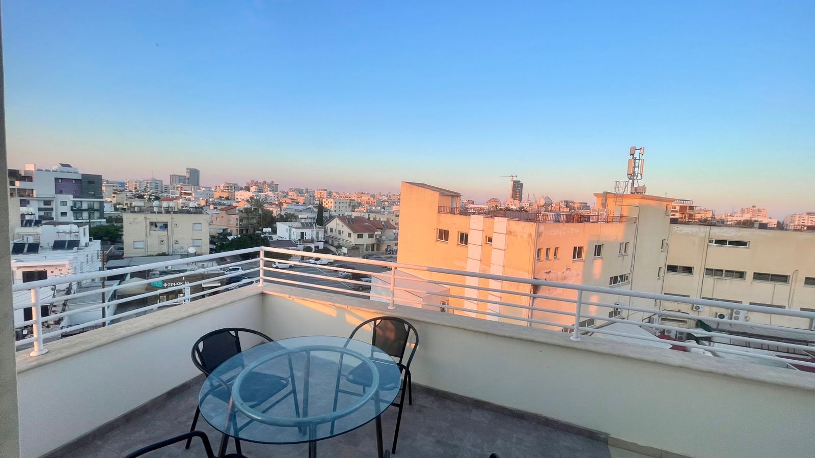 2-bedroom fully furnished apartment for rent in Larnaca City photo 2