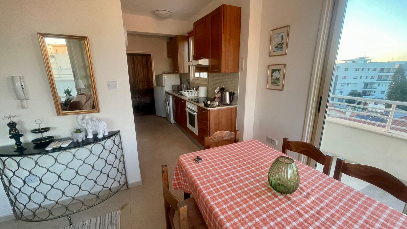 2-bedroom fully furnished apartment for rent in Larnaca City photo 6