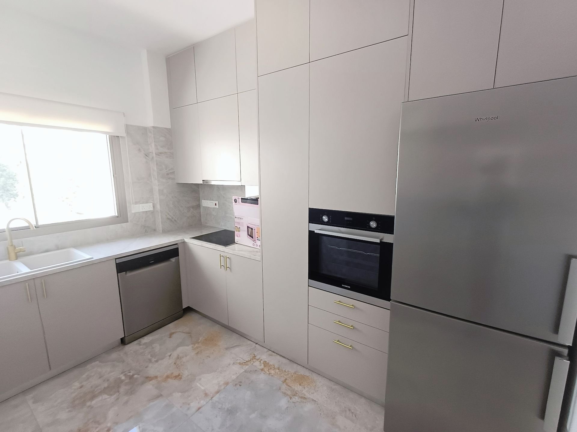 Modern 2-Bedroom Apartment in Nicosia Center, Nicosia