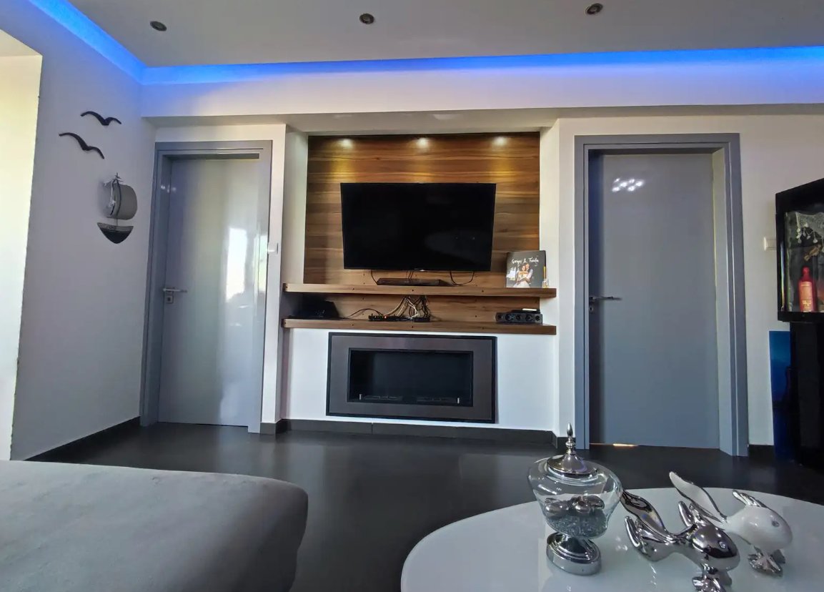 Modern 2-Bedroom Penthouse in Livadia, Larnaca