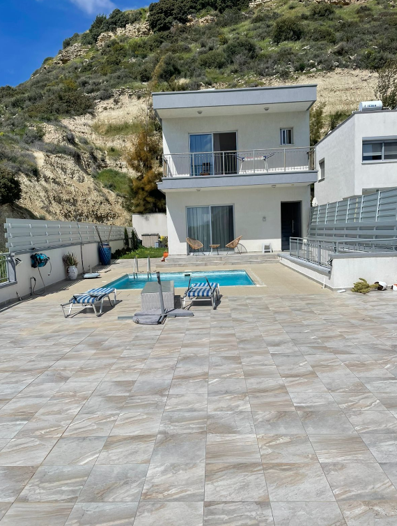 Spacious 4-Bedroom House in Palodeia, Limassol