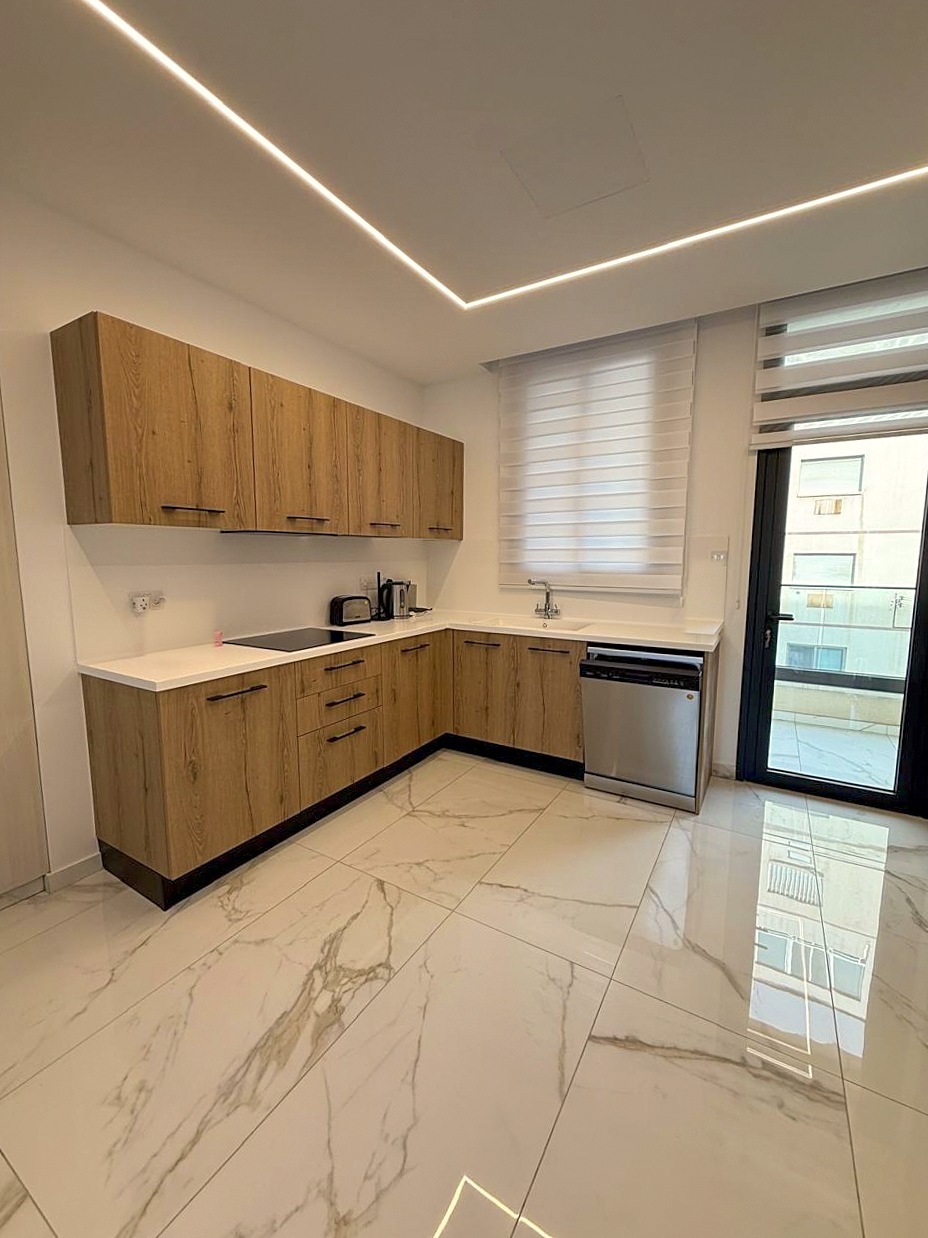 3-bedroom apartment to rent in Neapolis