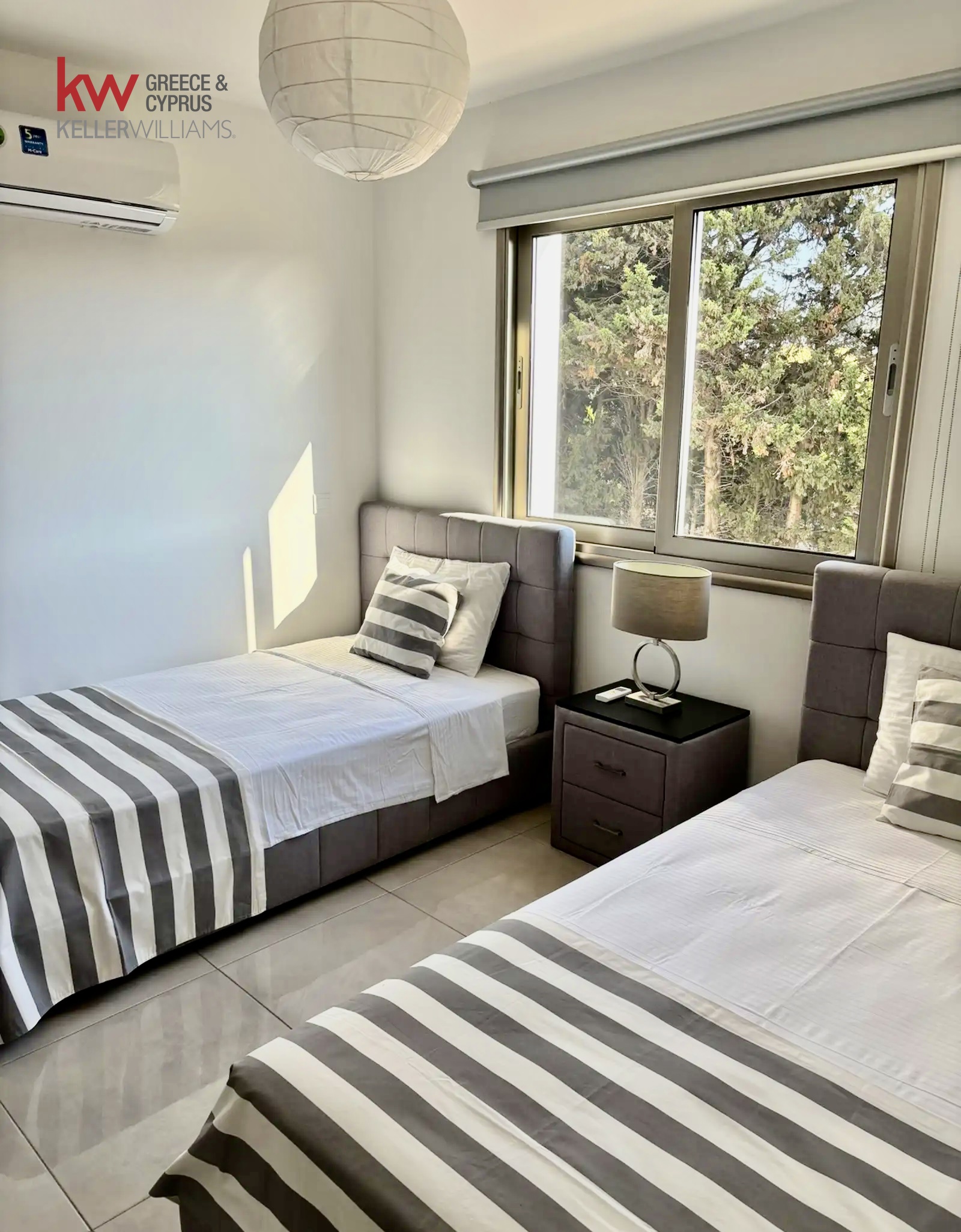 2-bed luxury apartment with covered parking in Meneou photo 7