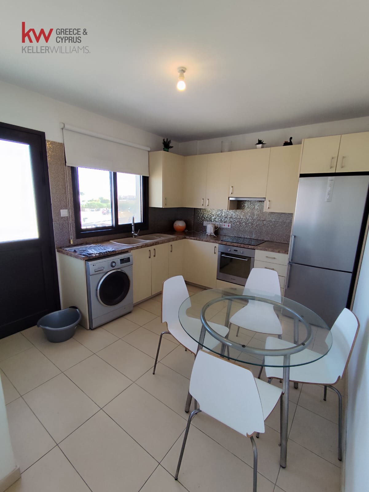 2-bed furnished apartment in Leivadia, Larnaca photo 4