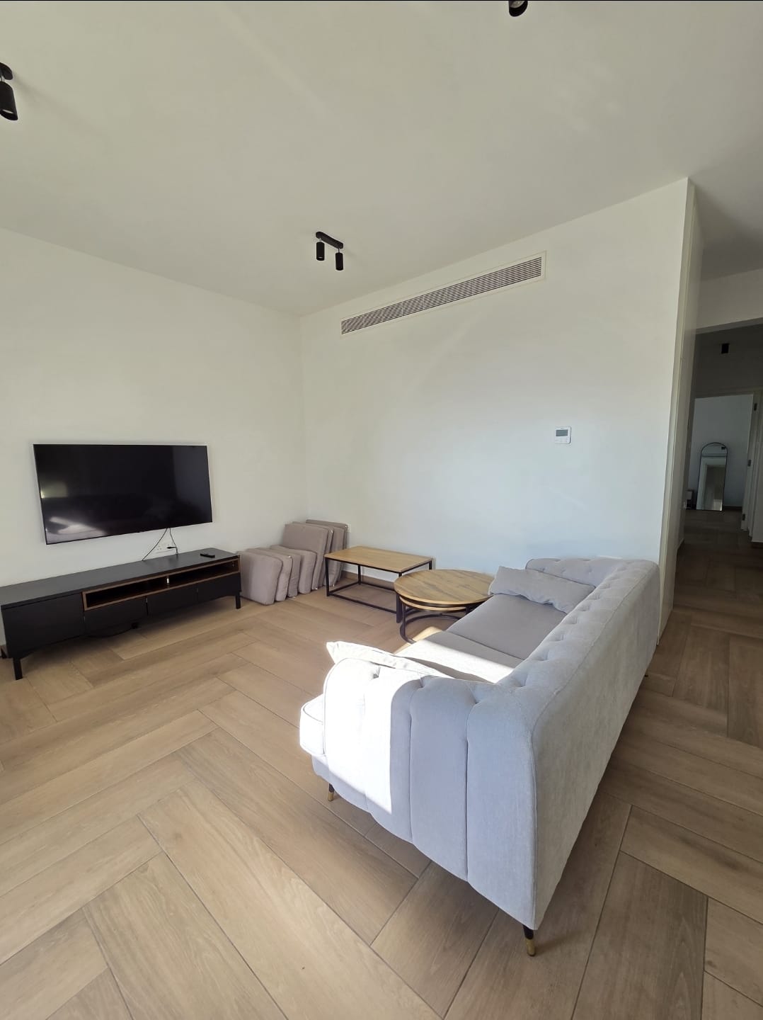 2 Bedroom Apartment To Rent In Agios Ioannis