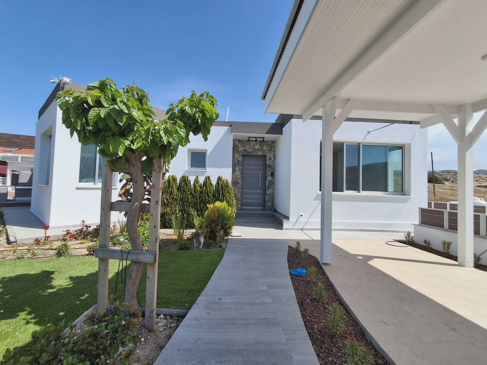 Modern 3-Bedroom House in Moni, Limassol