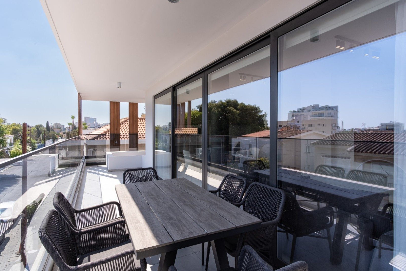 Modern 2-Bedroom Apartment in Chrysopolitissa, Larnaca