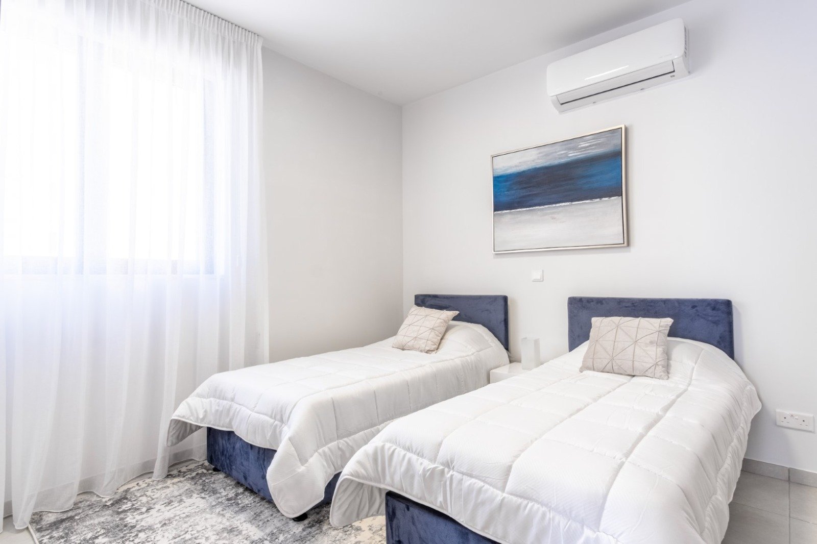Modern 2-bedroom apartment in Chrysopolitissa, Larnaca photo 4