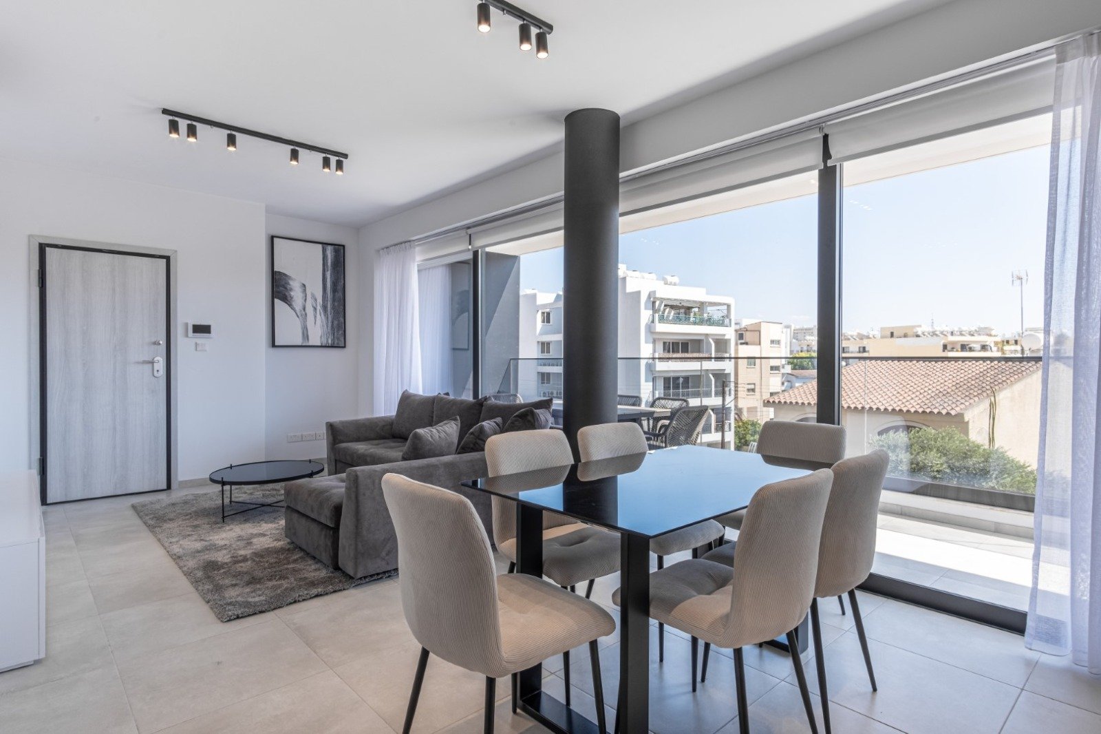 Modern 2-bedroom apartment in Chrysopolitissa, Larnaca photo 11