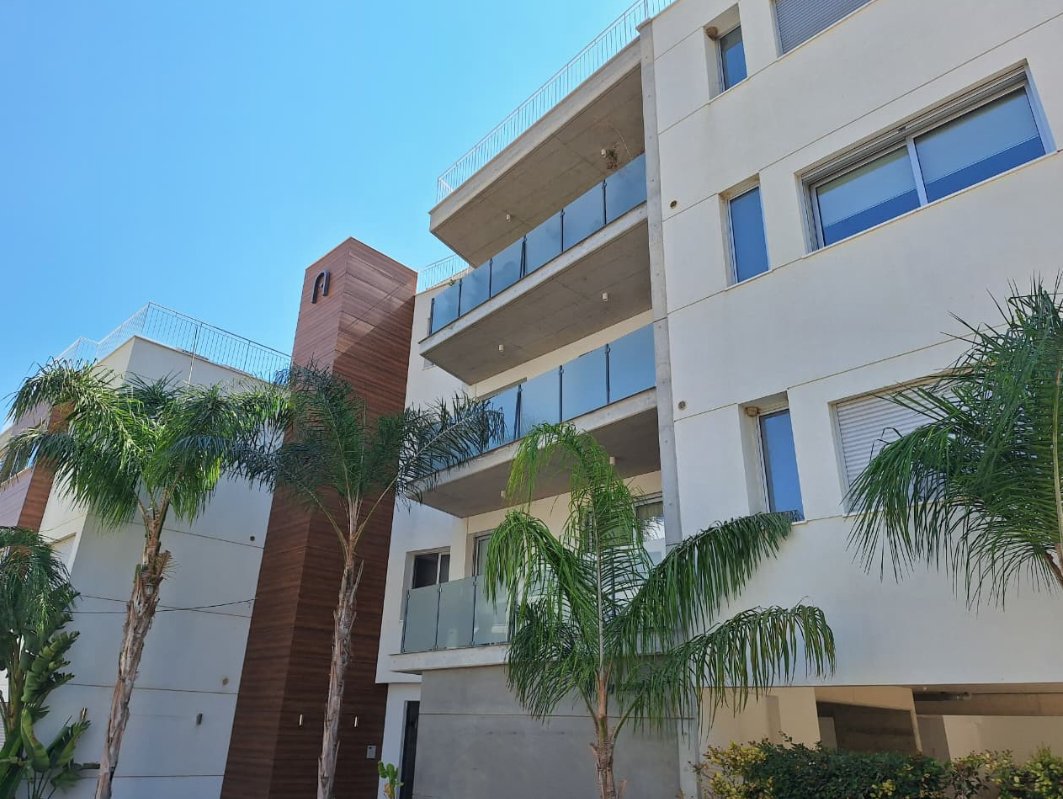 Modern 2-Bedroom Apartment in Agia Fyla, Limassol