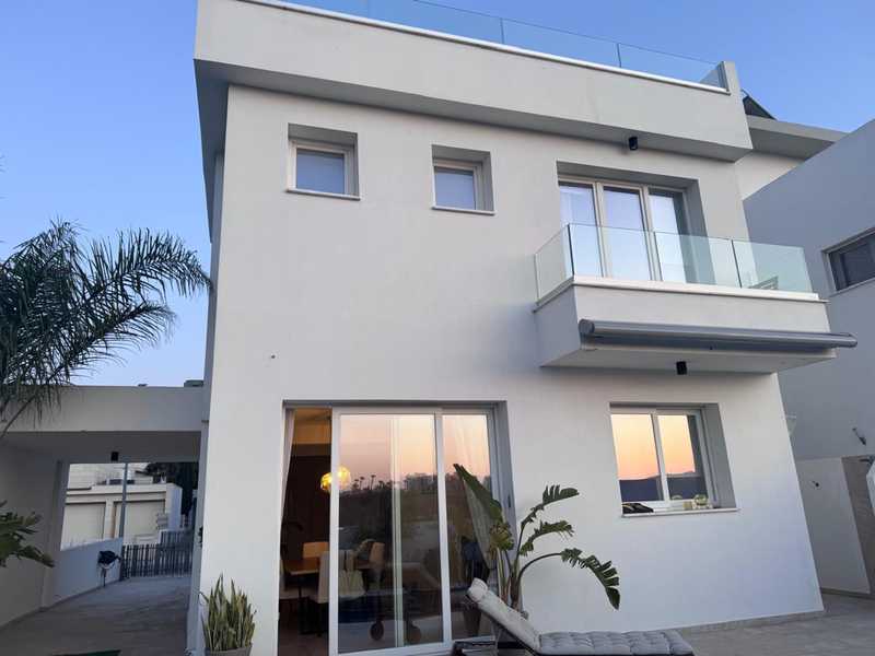 3-bedroom Villa for rent in Larnaca/ Livadia