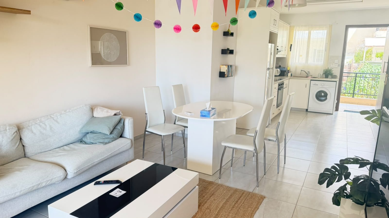 Modern 2-Bedroom Apartment in Tombs Of the Kings, Paphos