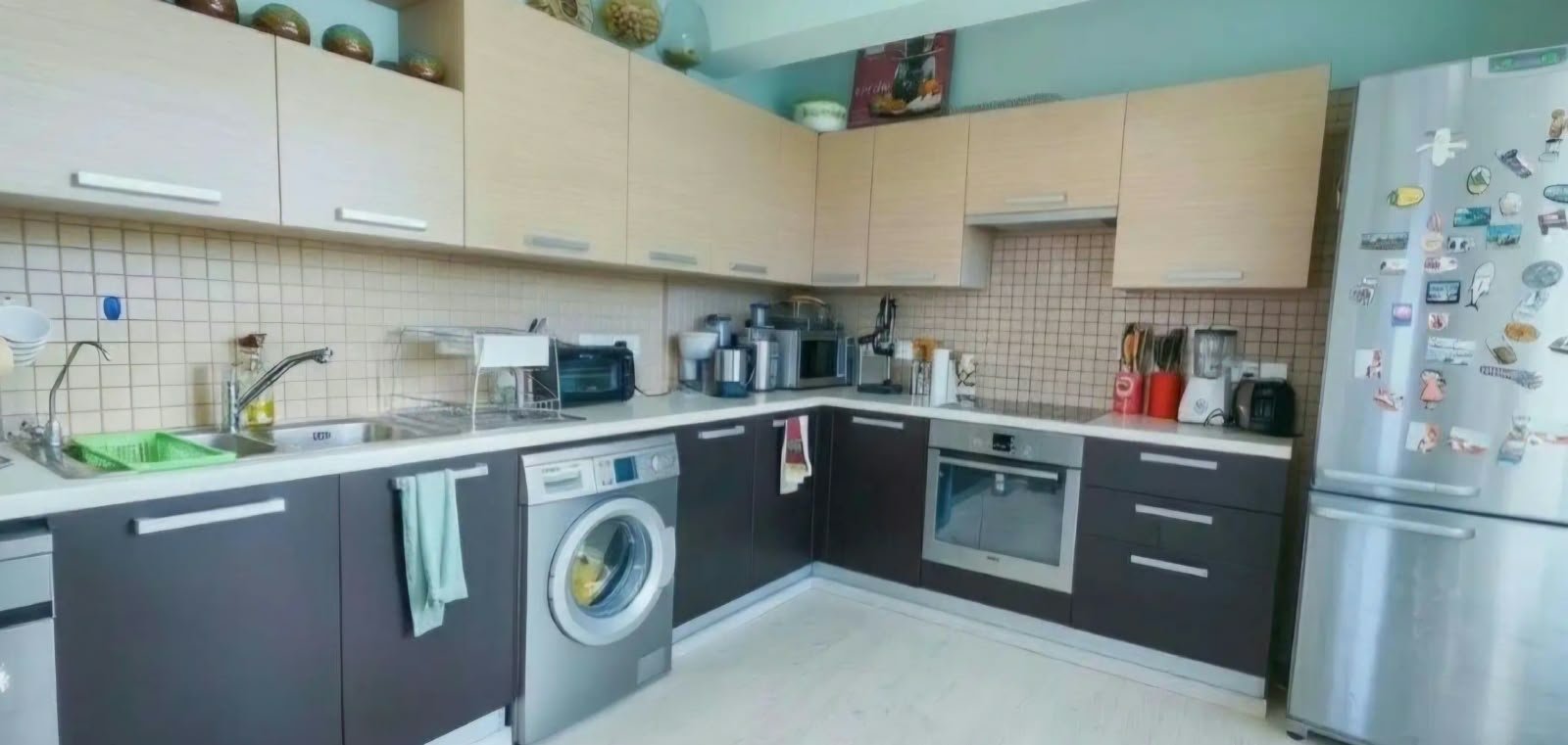 3-bed apartment opposite the sea in Neapolis, Limassol photo 2