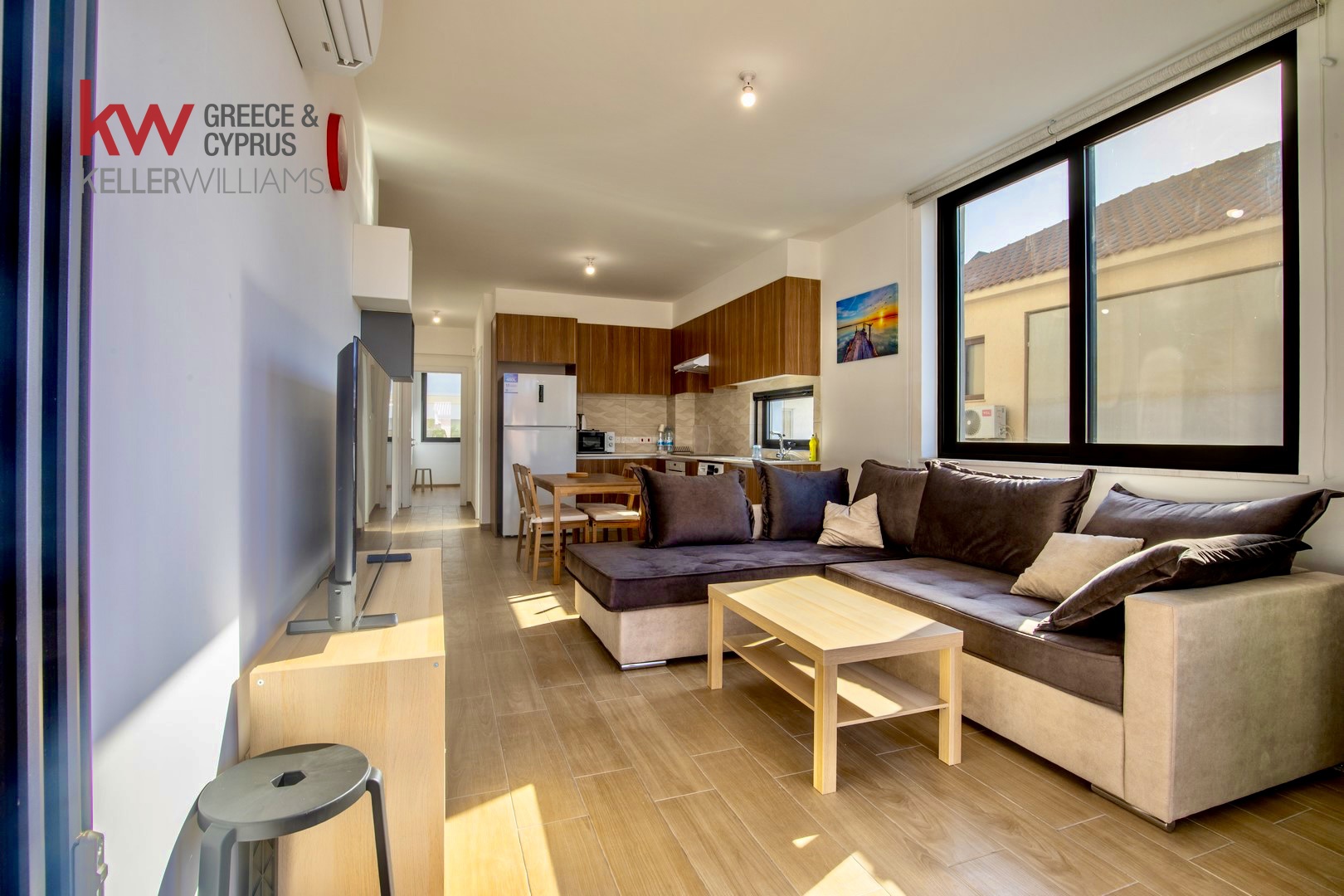 2-bed furnished apartment with balcony in Livadia, Larnaca photo 2