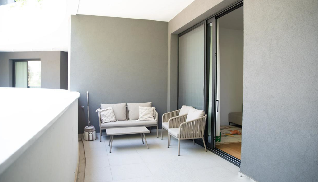 Modern 3-bedroom apartment in Potamos Germasogeias photo 2