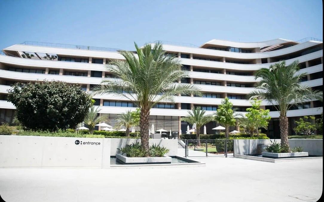 Modern 3-bedroom apartment in Potamos Germasogeias photo 7