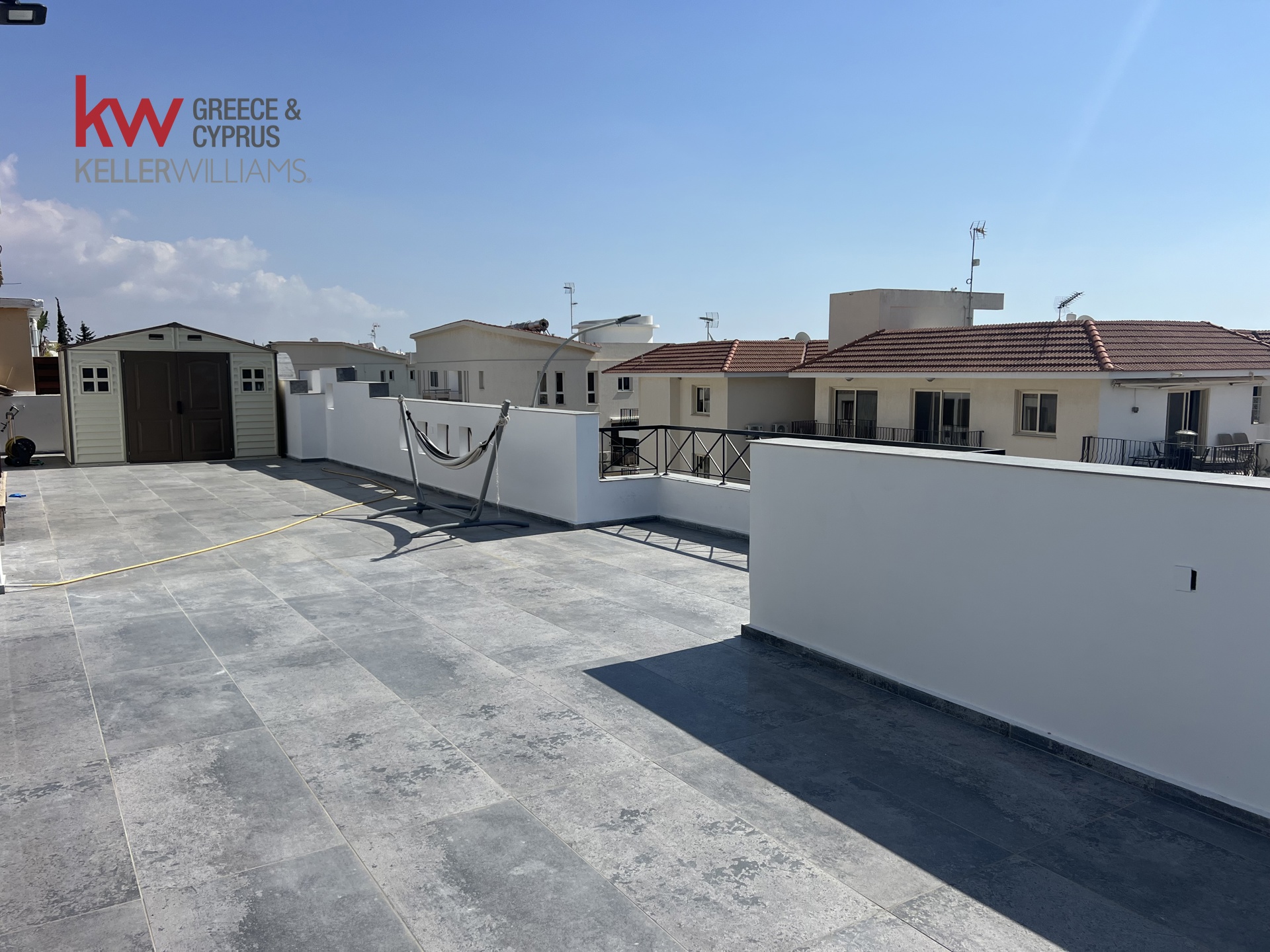 3-bed penthouse with terrace and pool in Oroklini, Larnaca photo 4