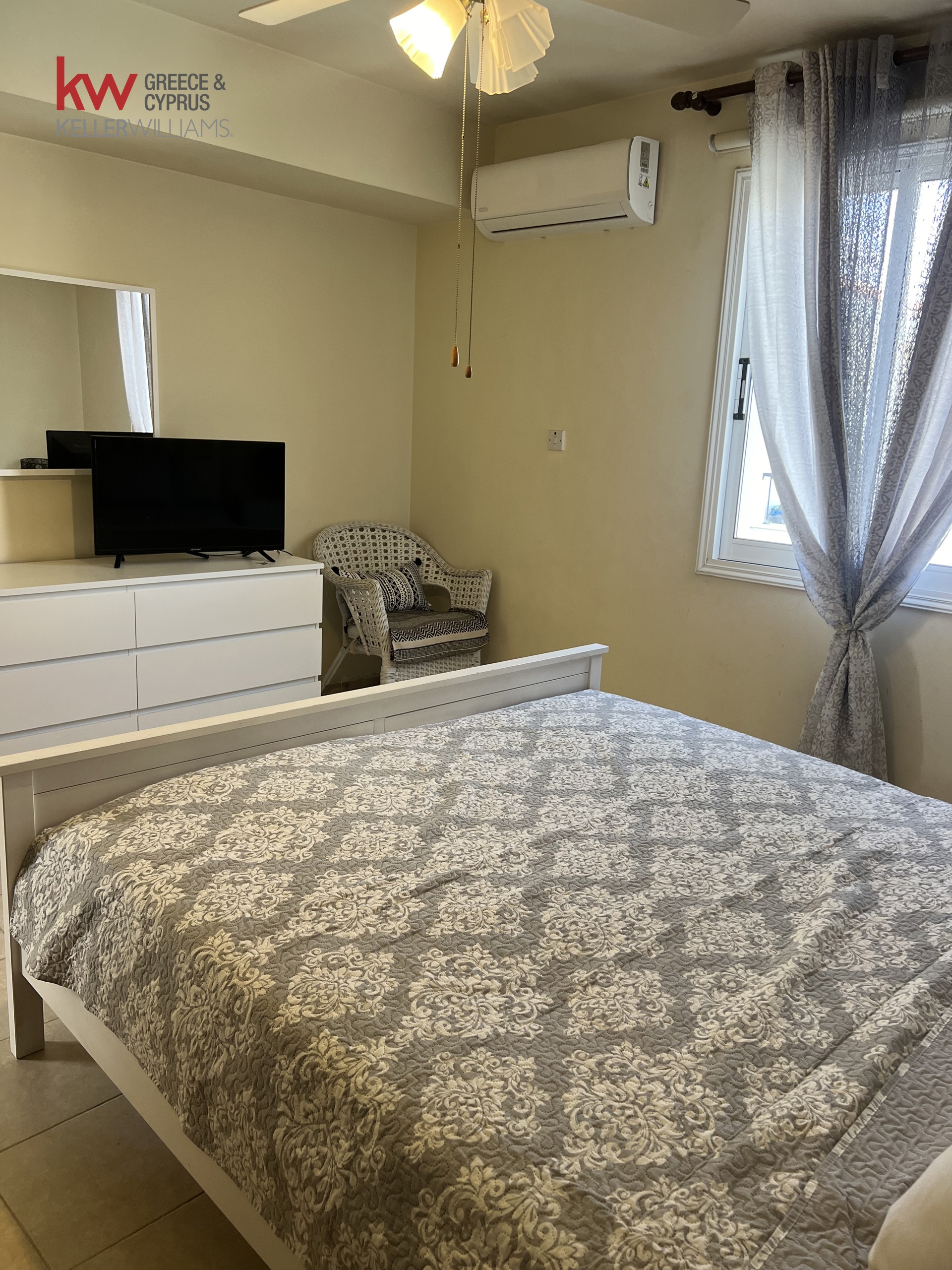 3-bed penthouse with terrace and pool in Oroklini, Larnaca photo 11