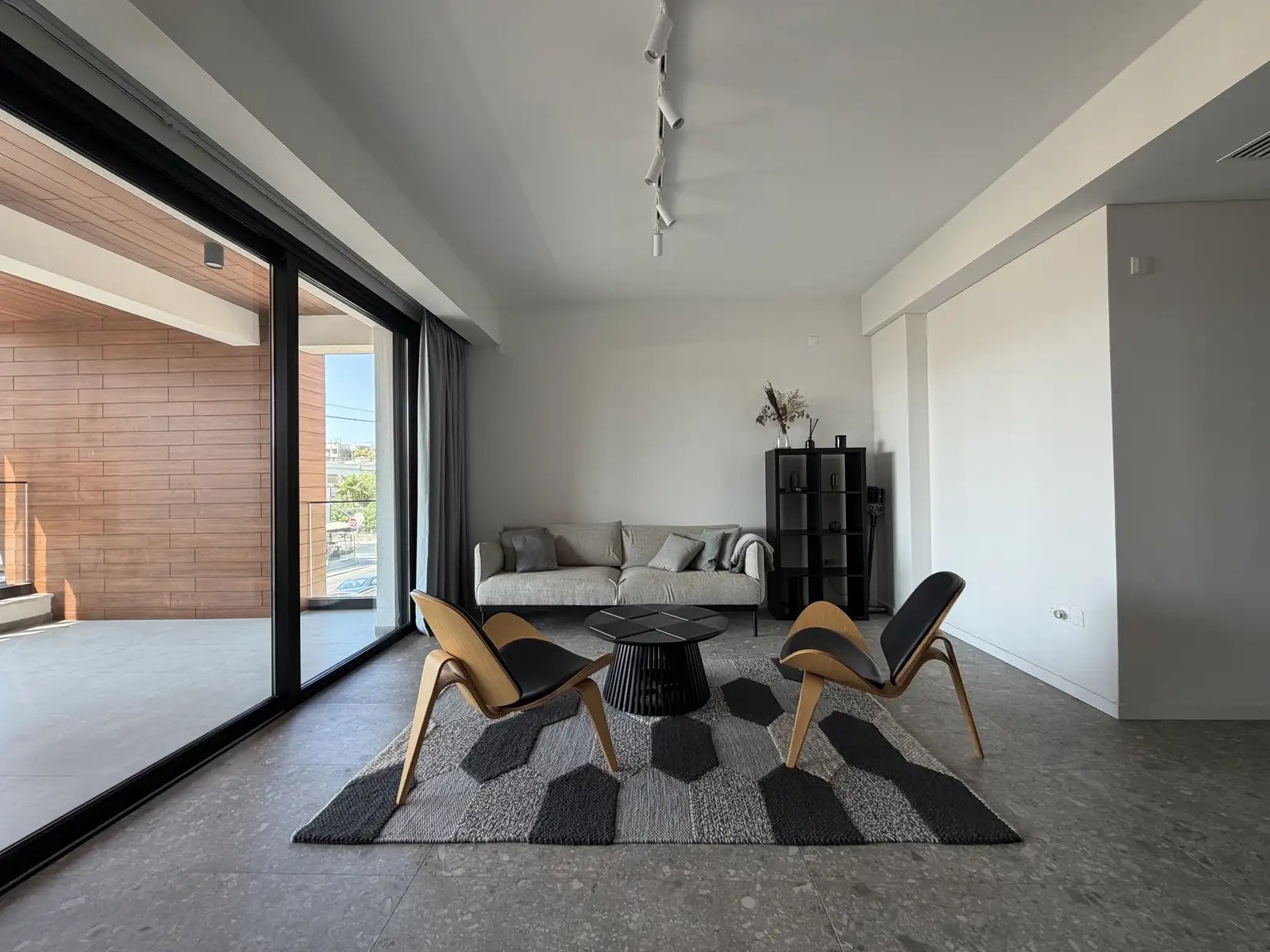 Modern 2-bedroom apartment in Katholiki, Limassol photo 4