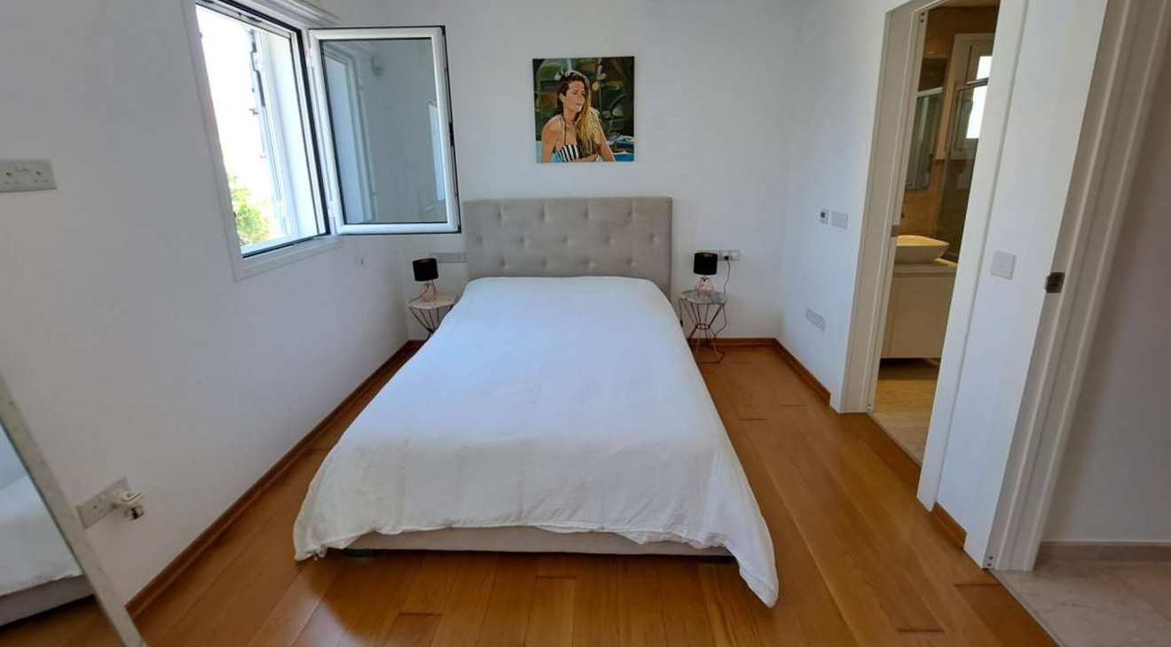 3-bed villa with private pool in Limassol Marina photo 6