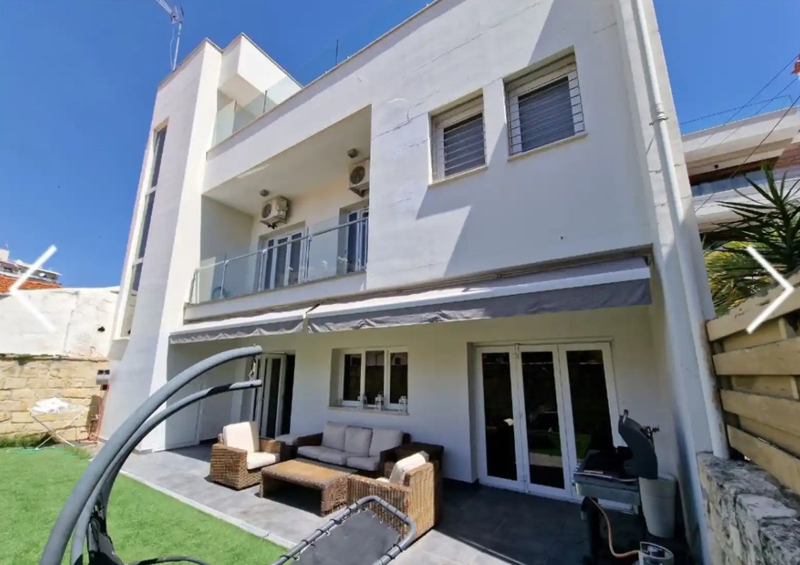 Spacious 5-Bedroom House in Historical Center, Limassol