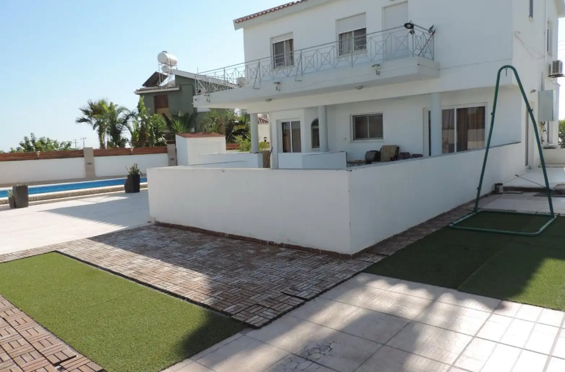 Spacious 3-Bedroom Villa in Oroklini, Larnaca