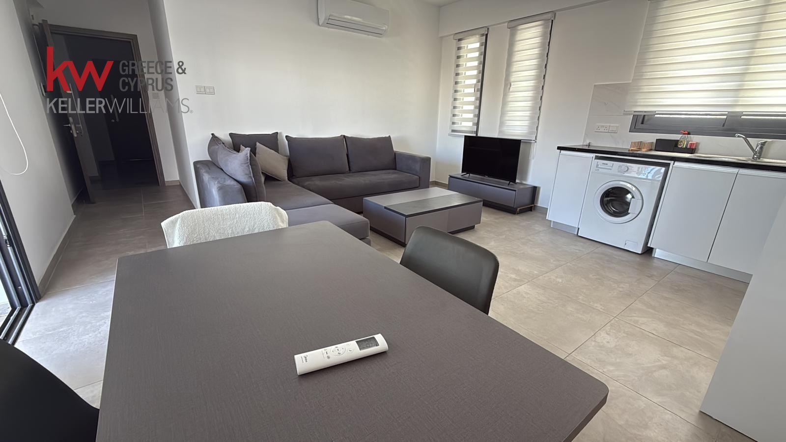 1-bed furnished apartment with balcony in Larnaca City photo 2
