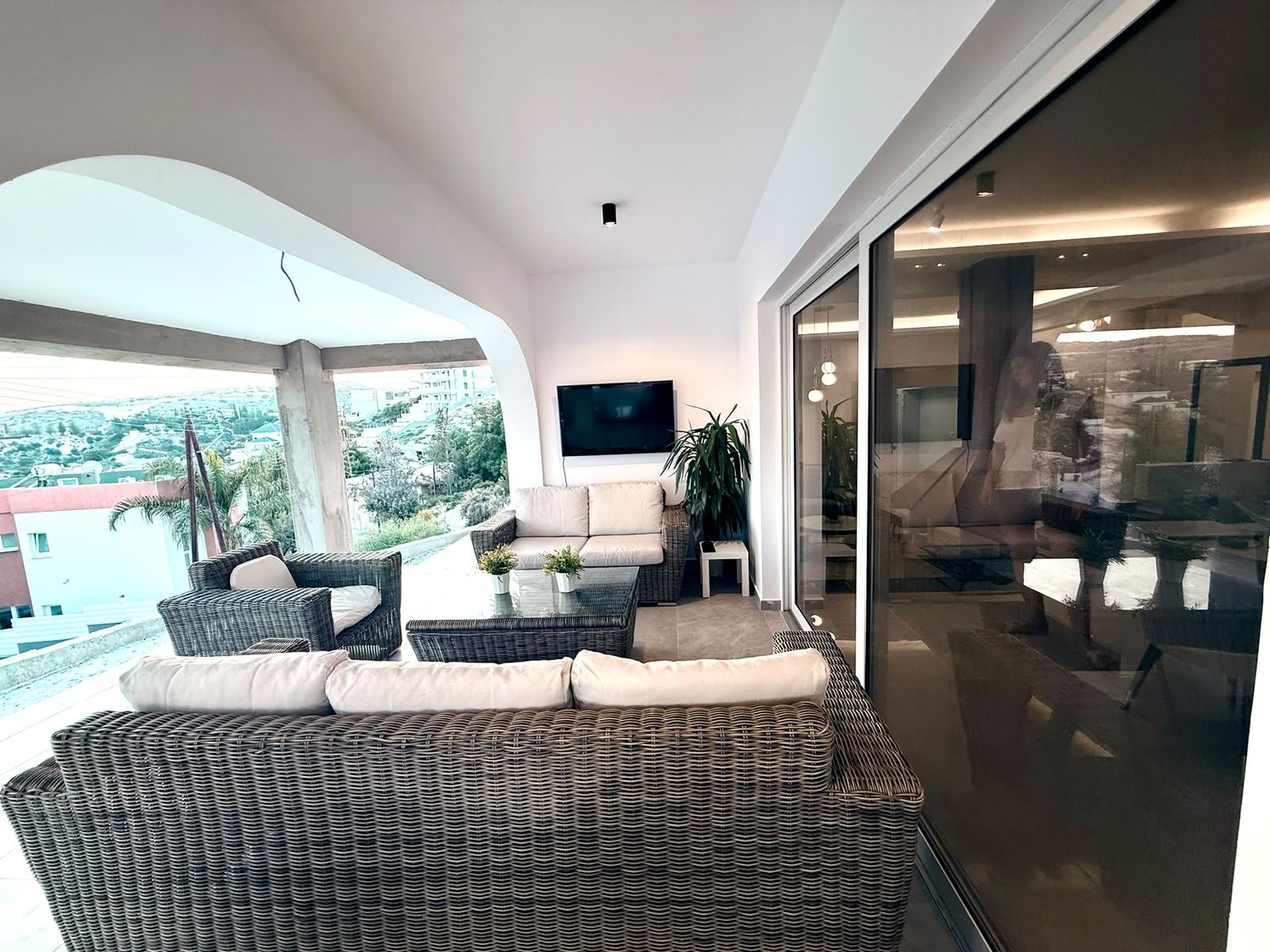 4-bed detached house for rent in Agios Tychonas, Limassol photo 14