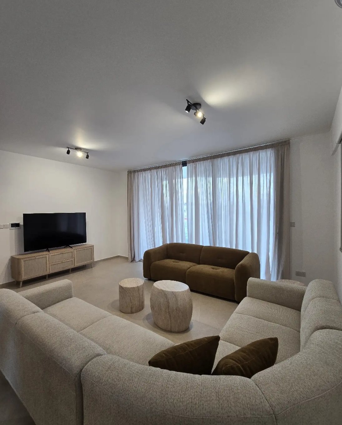 Modern 3-Bedroom Apartment in Omonia, Limassol