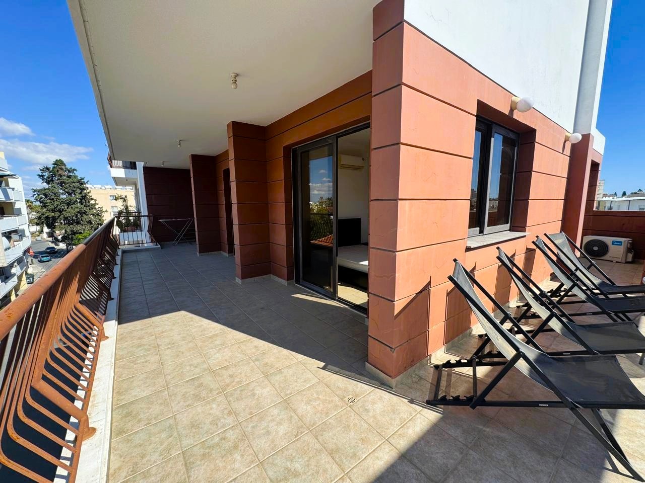 Spacious 2 Bedroom Apartment with Large Balcony