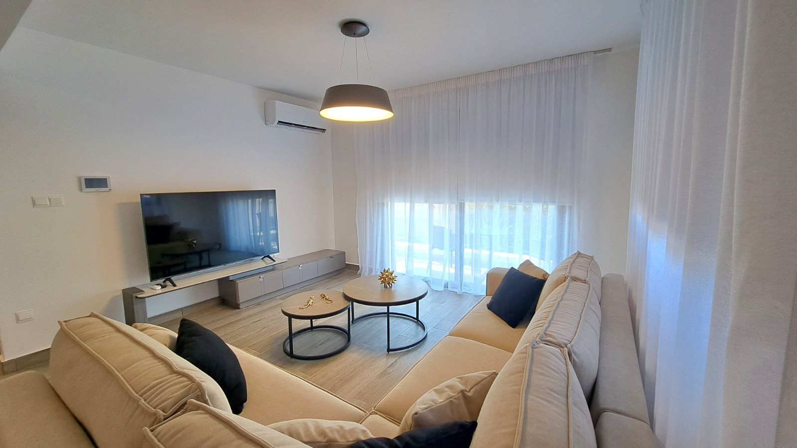 Modern 2-Bedroom Apartment in Agios Tychon, Limassol