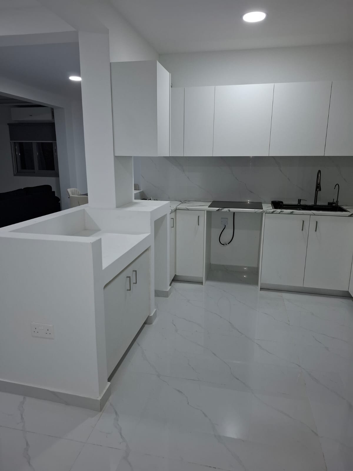 2-bed furnished penthouse with sea view in Nea Ekali photo 2