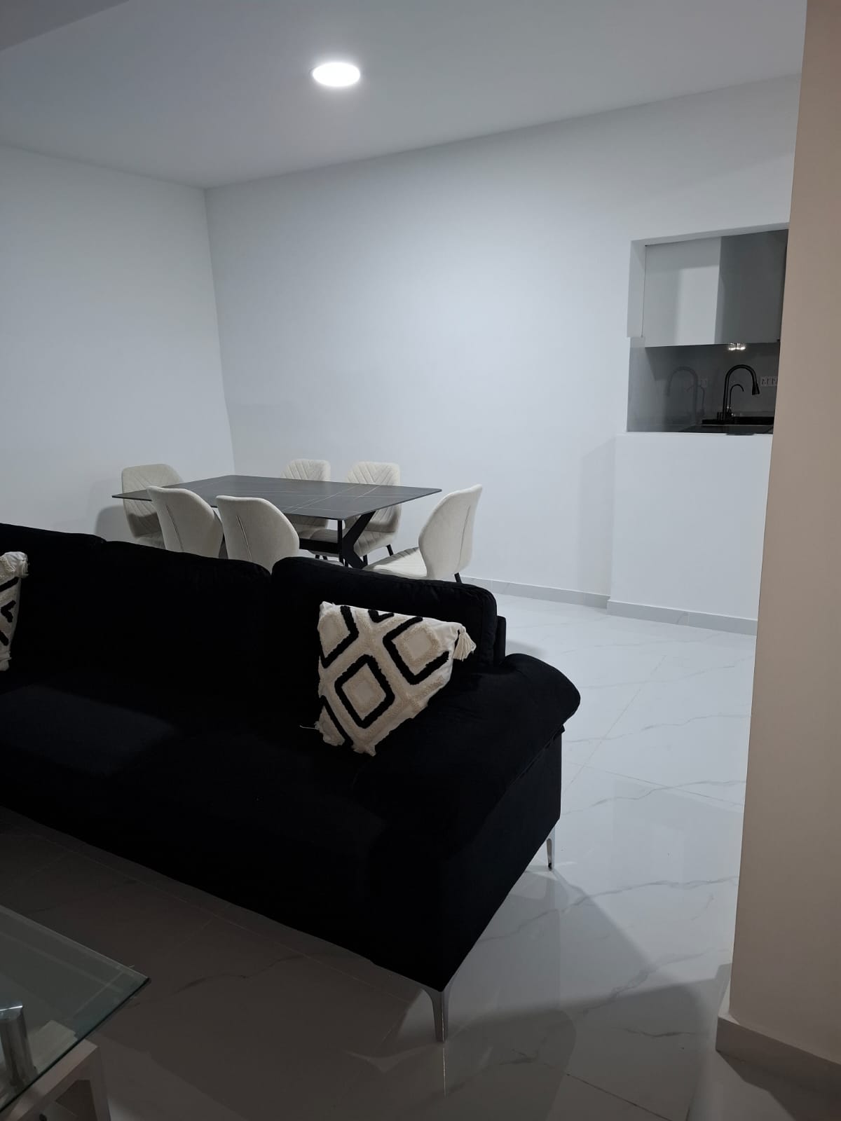 2-bed furnished penthouse with sea view in Nea Ekali photo 14