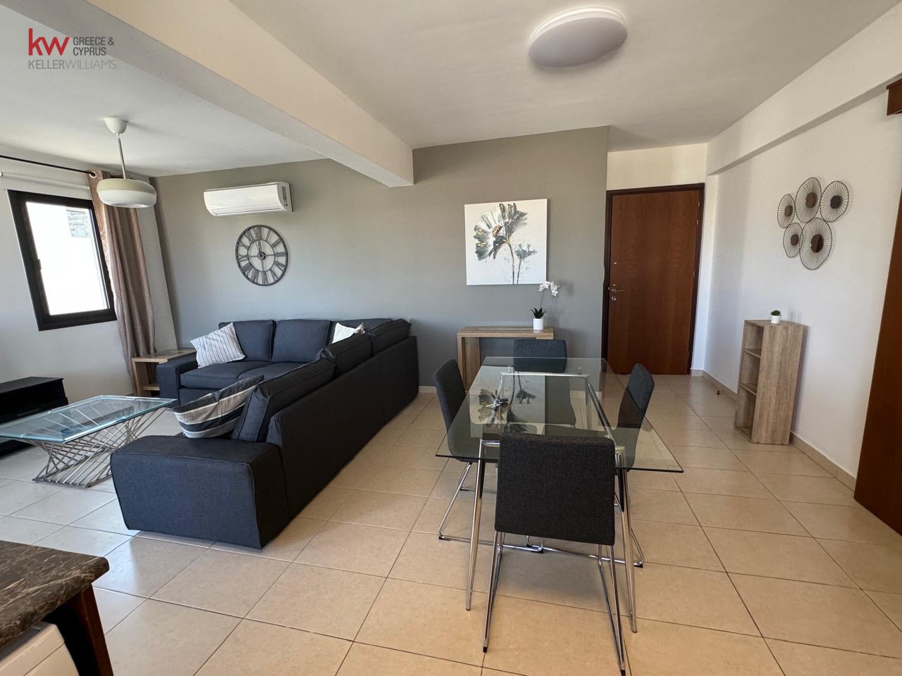 2-bed apartment for rent in Larnaca City photo 2