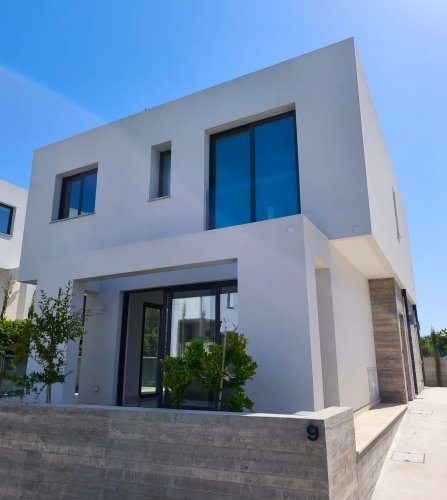 Modern 3-Bedroom Villa in Chlorakas, Paphos