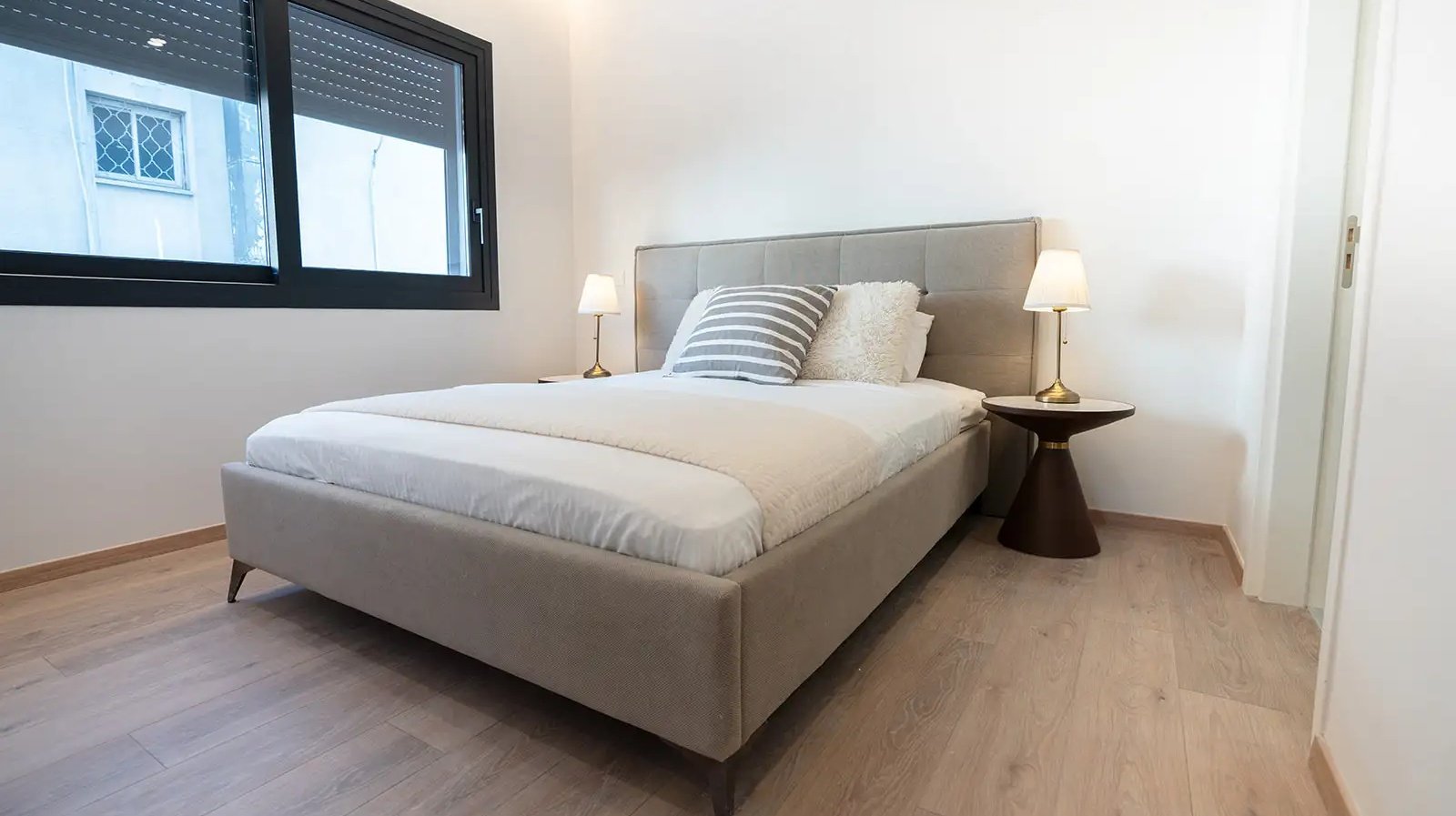Brand-new 2-bed furnished apartment in Agios Georgios, Limassol photo 8