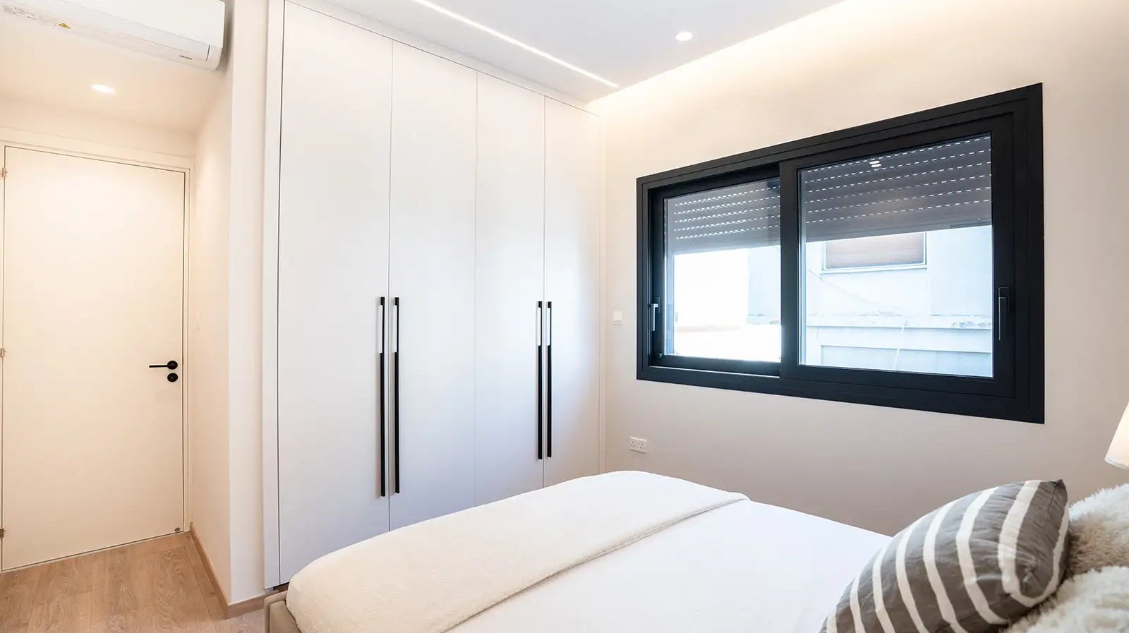 Brand-new 2-bed furnished apartment in Agios Georgios, Limassol photo 10
