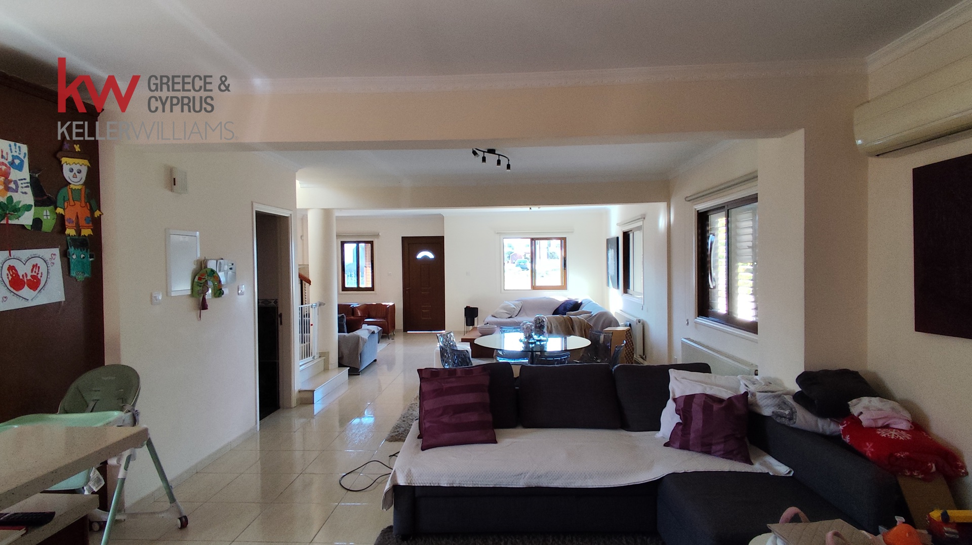4-bed detached house for rent in Lakatamia photo 4