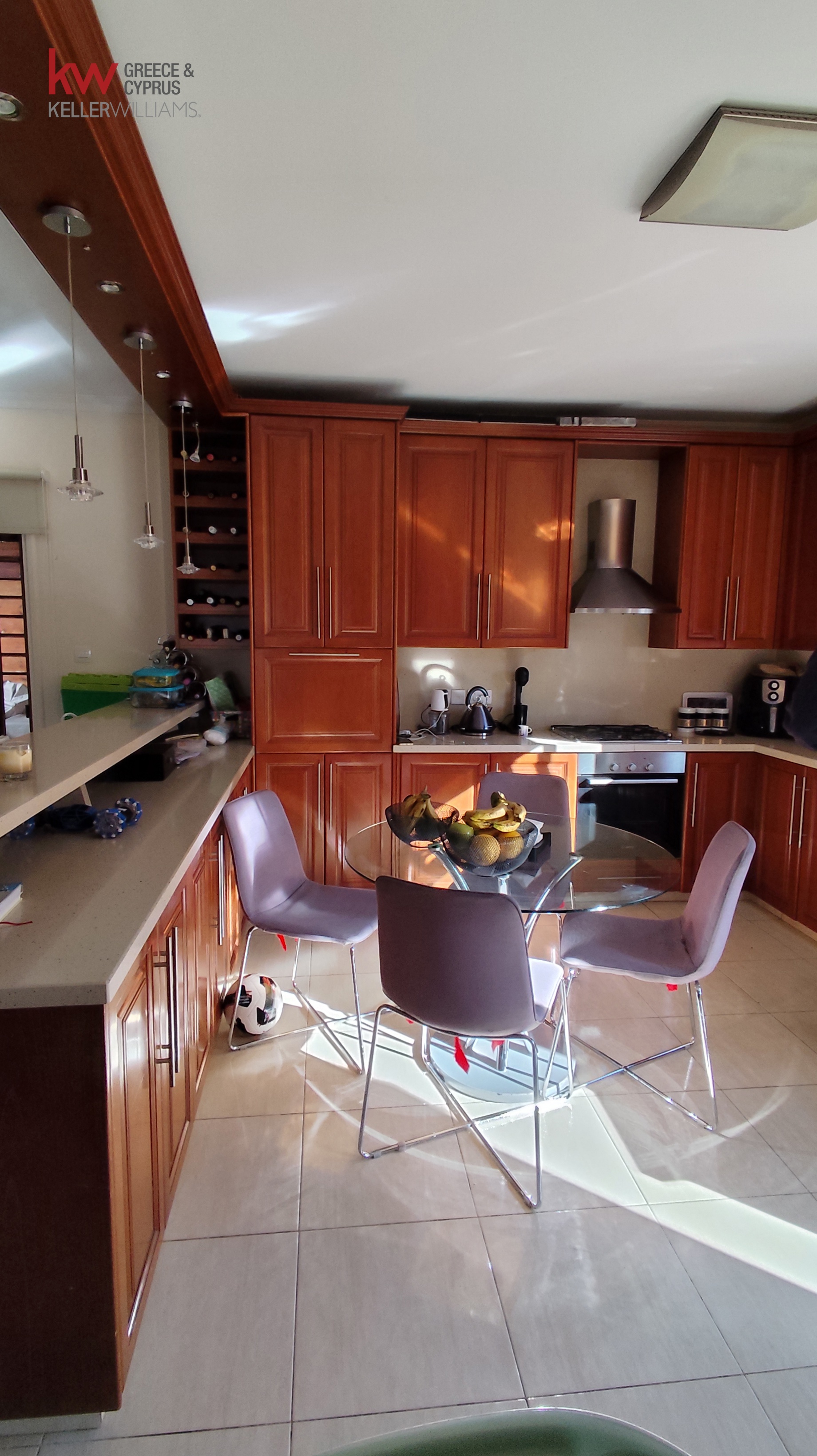 4-bed detached house for rent in Lakatamia photo 3