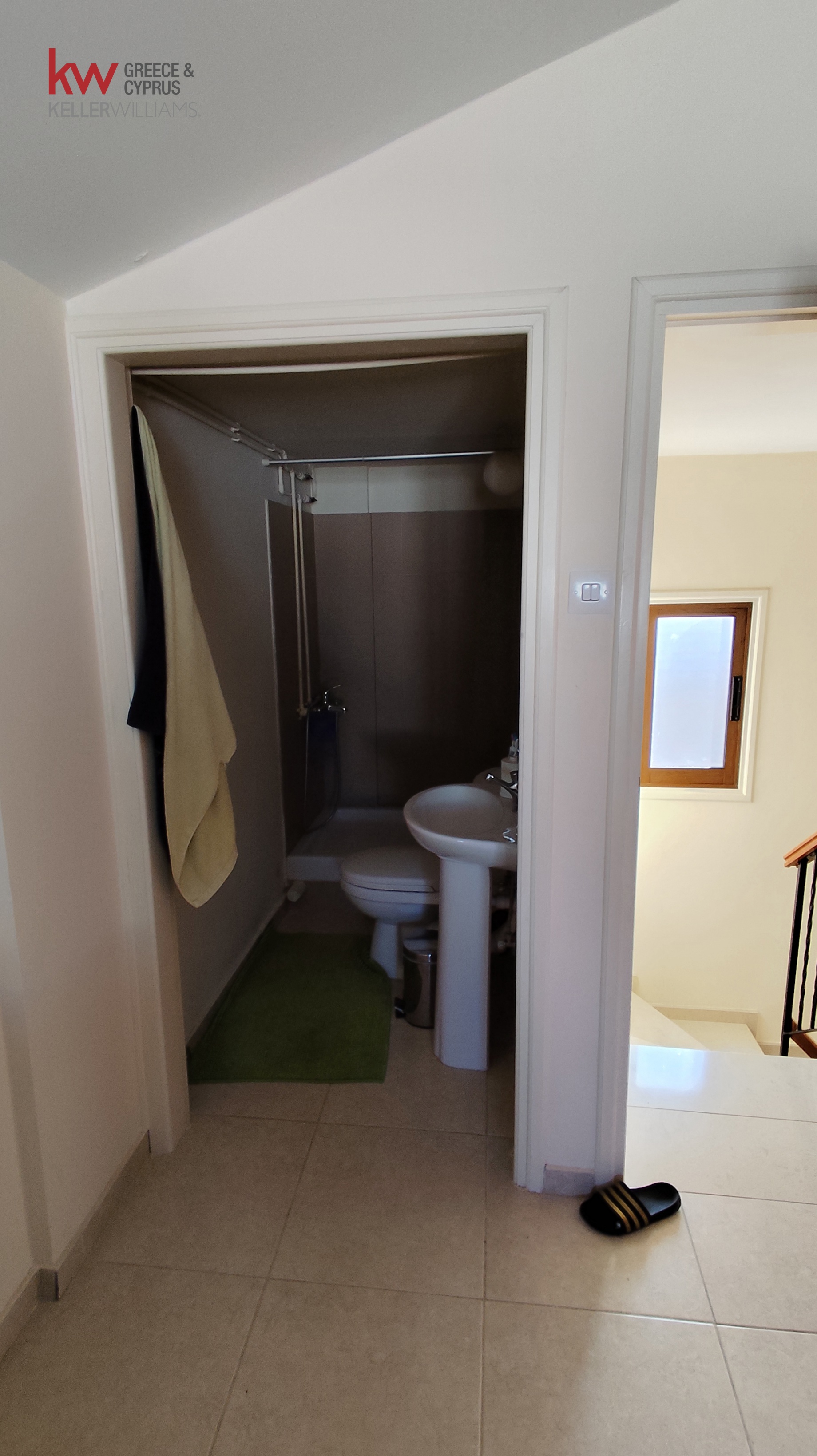 4-bed detached house for rent in Lakatamia photo 14
