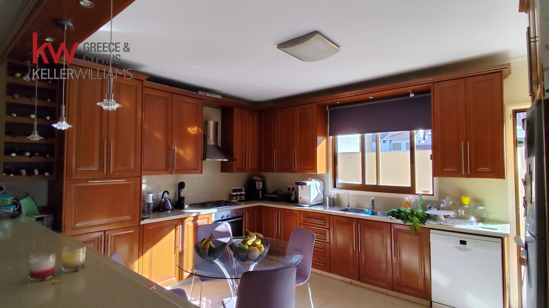 4-bed detached house for rent in Lakatamia photo 19