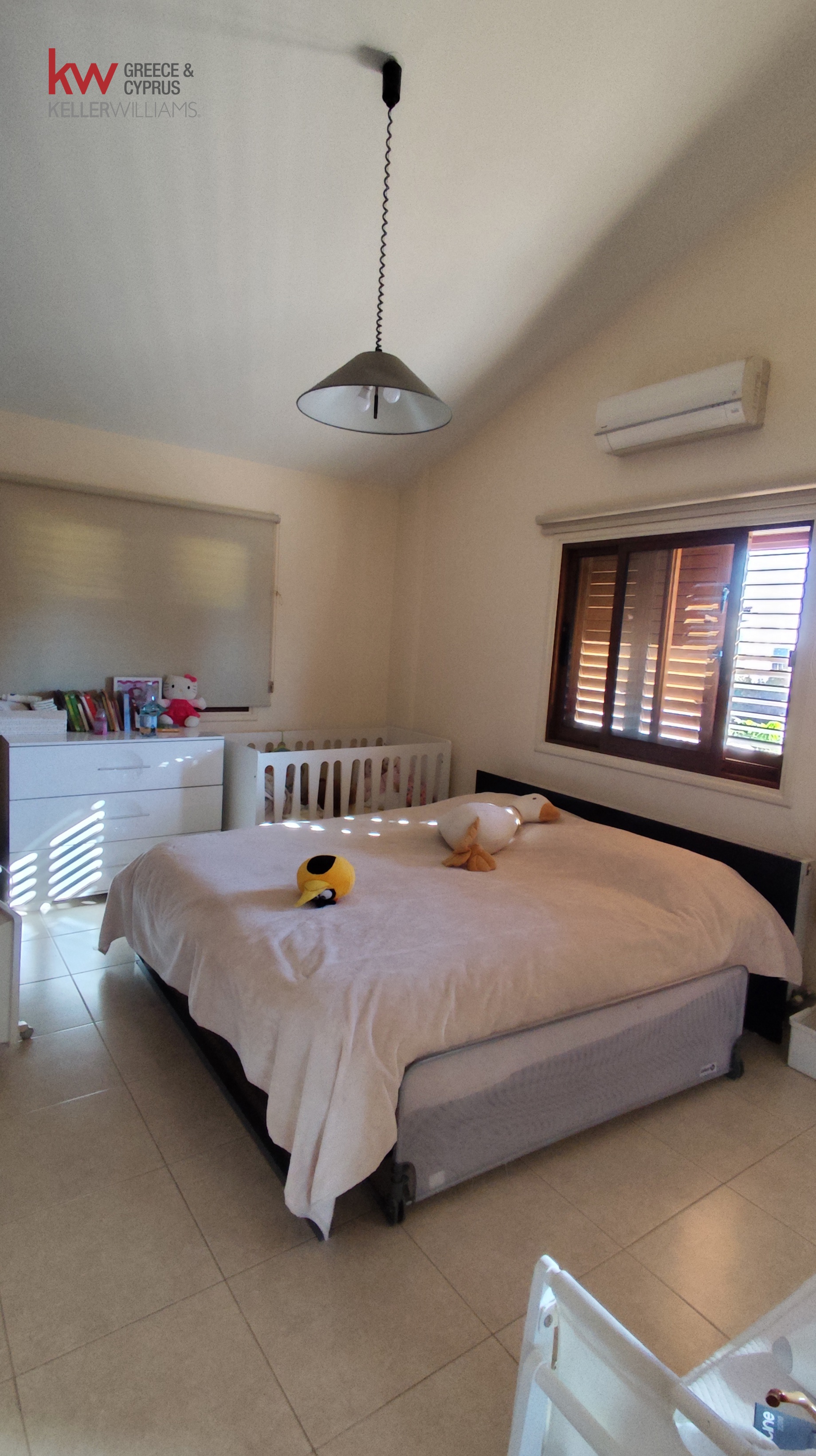 4-bed detached house for rent in Lakatamia photo 9