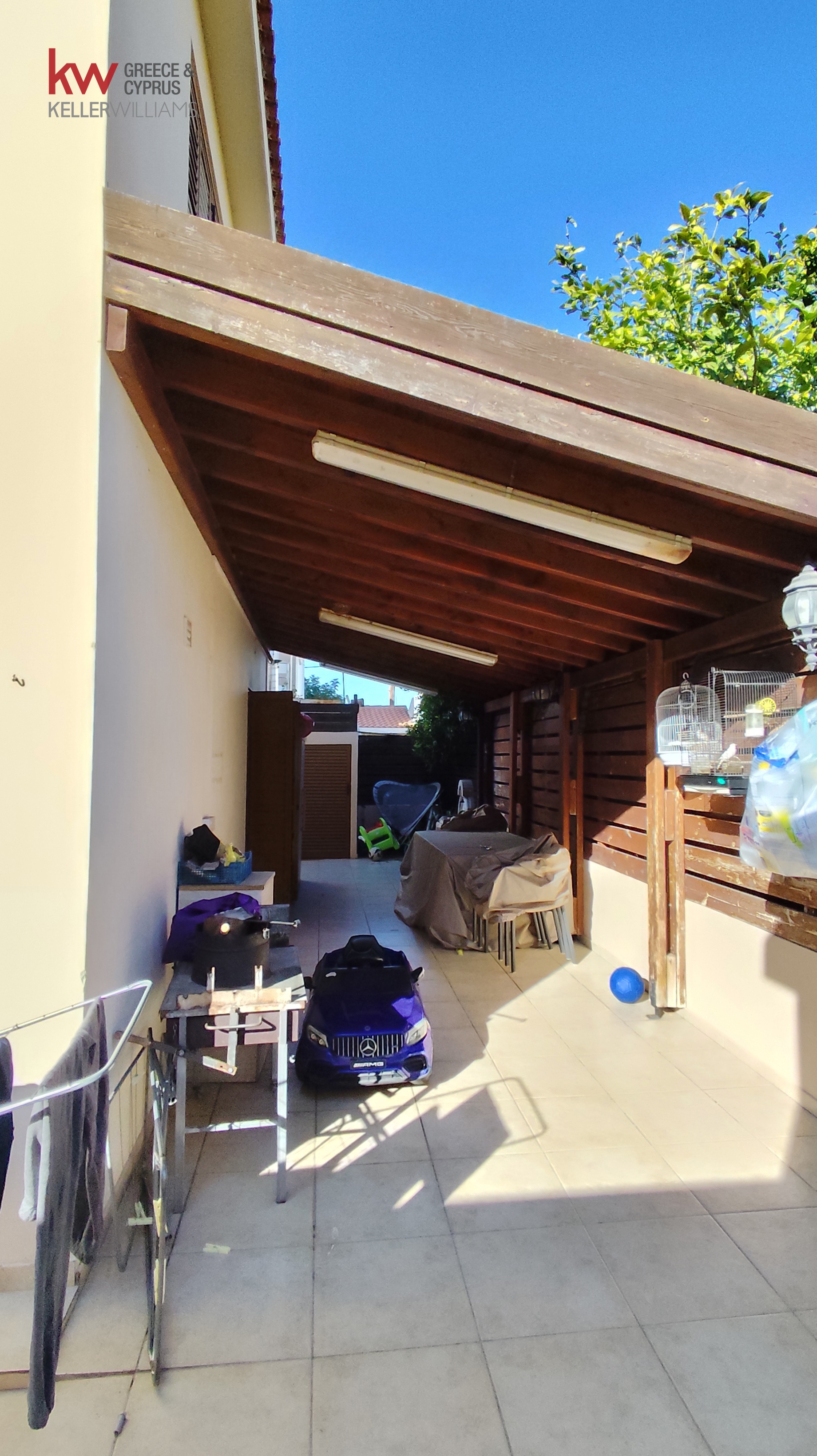 4-bed detached house for rent in Lakatamia photo 20