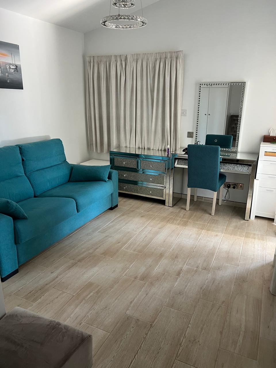 Renovated 3-bed bungalow with private pool in Coral Bay photo 15